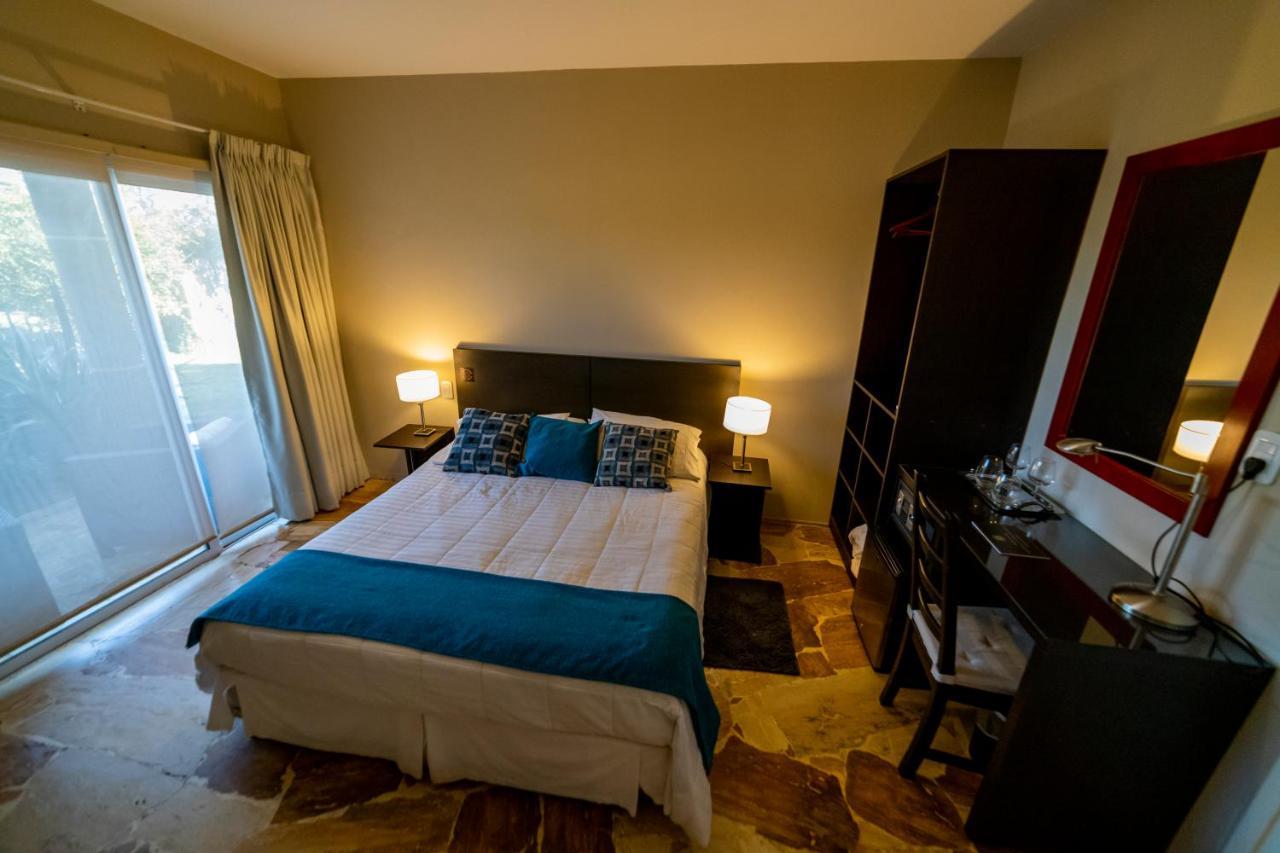 Chaglasian Wine & Suites ซานราฟาเอล ภายนอก รูปภาพ