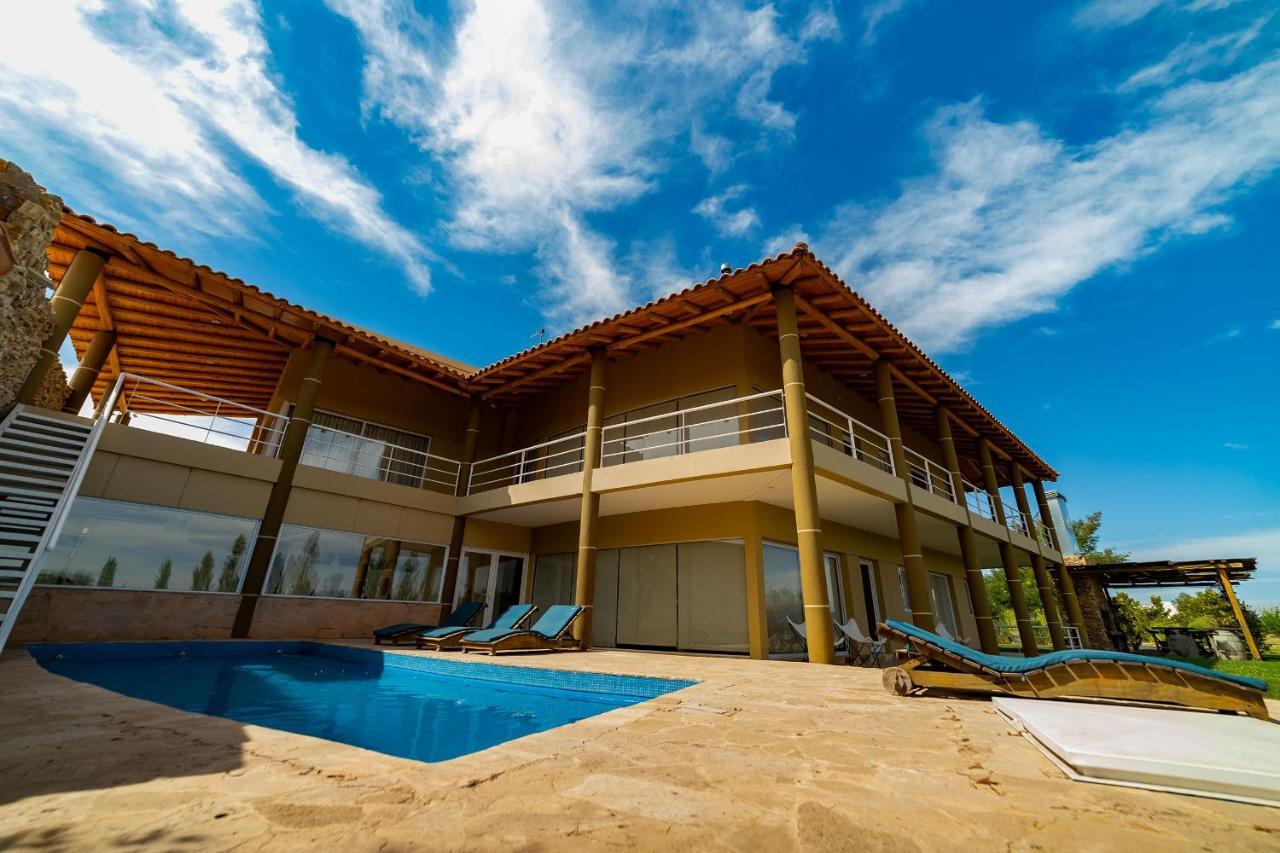 Chaglasian Wine & Suites ซานราฟาเอล ภายนอก รูปภาพ