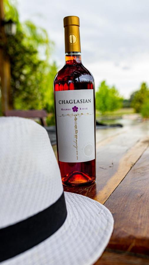 Chaglasian Wine & Suites ซานราฟาเอล ภายนอก รูปภาพ