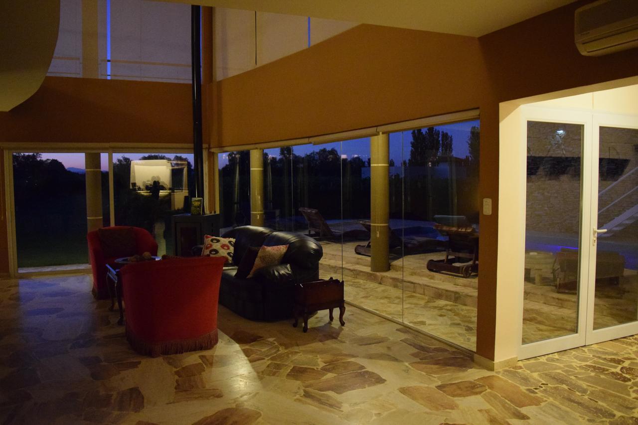 Chaglasian Wine & Suites ซานราฟาเอล ภายนอก รูปภาพ